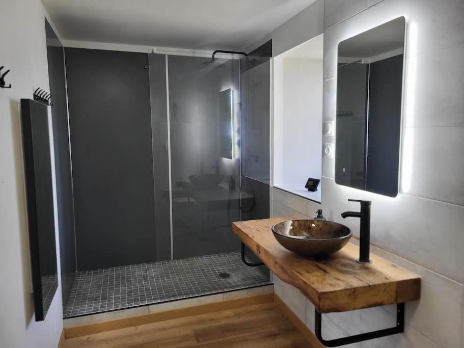 Gite Au Centre De La France Vesdun Экстерьер фото